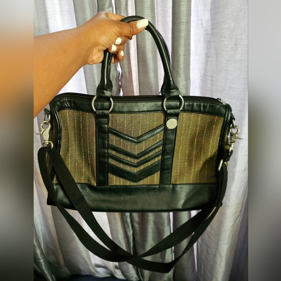 Volcom black leather chevron eccentric cloth rectangle crossbody/handbag - Picture 13 of 13